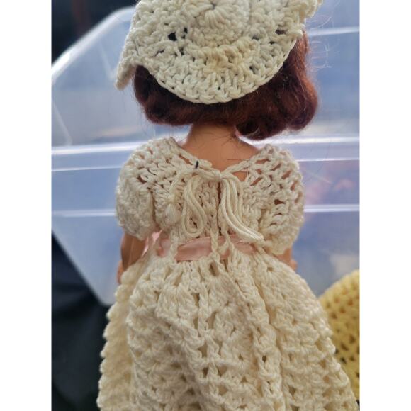 Vintage Peggy Ann Dolls W/ Crochet Dresses, Hats and Flower baskets - Picture 9 of 12